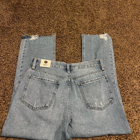High Rise Girlfriend Jeans! - Picture 3 of 6